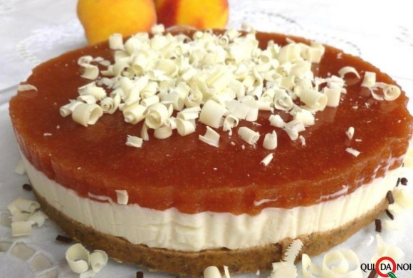 CHEESECAKE ALLA PESCA CON RIDUZIONE DI PORTO