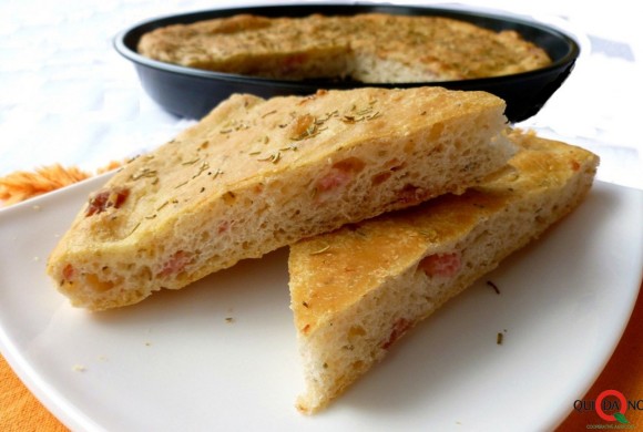 FOCACCIA AL ROSMARINO E PANCETTA