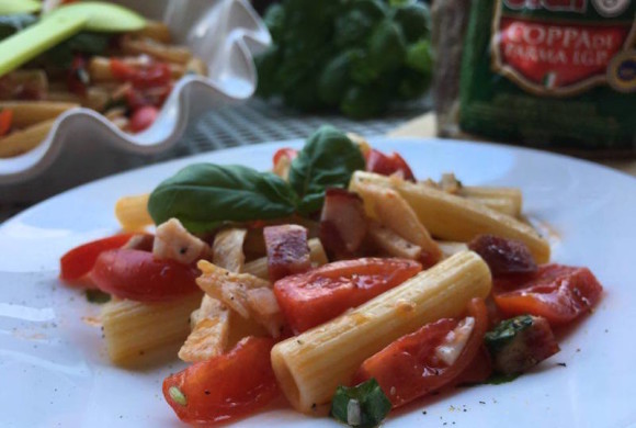 PASTA FREDDA CON POLLO, RUCOLA E COPPA DI PARMA IGP