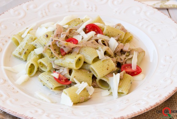 RIGATONI ALLA CREMA DI PISTACCHI, MORTADELLA E CASCIOTTA D’URBINO