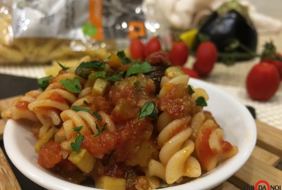 FUSILLI GIROLOMONI CON VERDURE E POLPETTINE DI CARNE