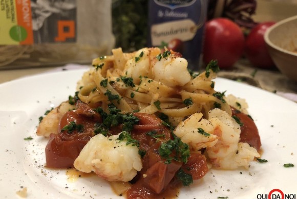 Tagliatelle semintegrali Girolomoni con radicchio tardivo e gamberi