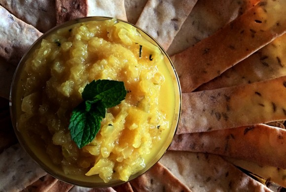 Chutney di ananas alla menta con cialdine al cumino