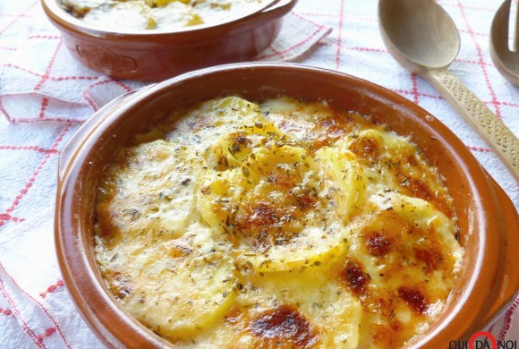 Gratin di patate rosse Ajavdè e provolone