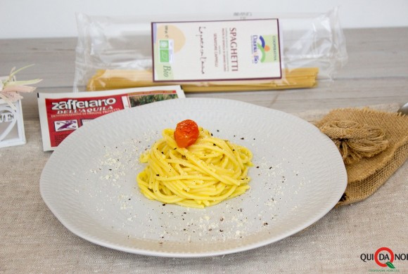 Spaghetti cacio e pepe con Zafferano dell’Aquila Dop